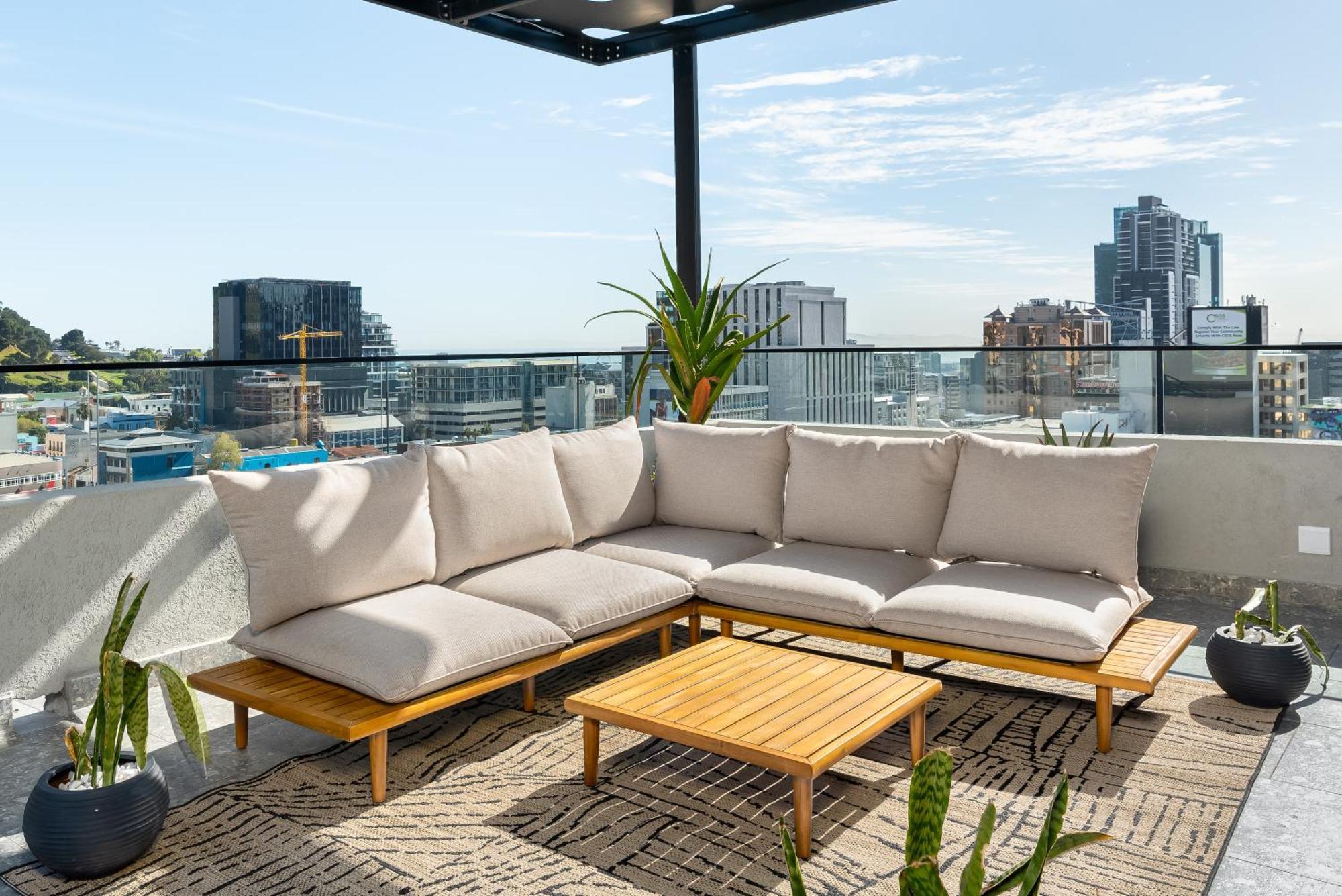 The Tokyo Aparthotel By Totalstay Cape Town Eksteriør bilde