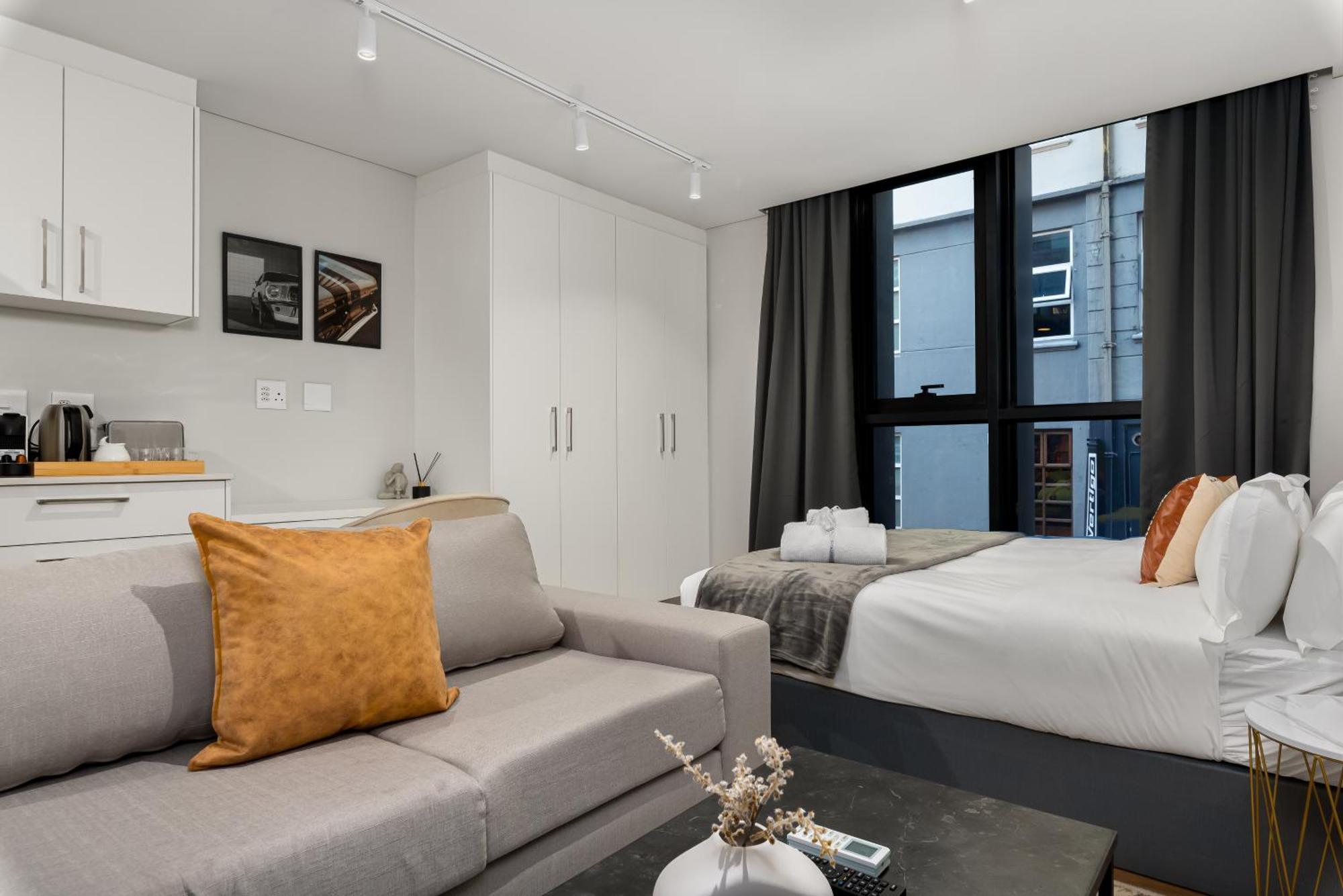 The Tokyo Aparthotel By Totalstay Cape Town Eksteriør bilde