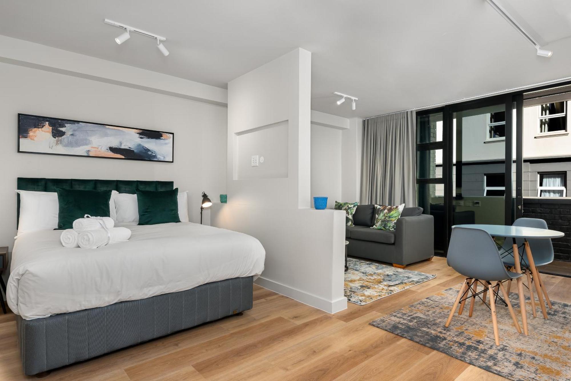 The Tokyo Aparthotel By Totalstay Cape Town Eksteriør bilde