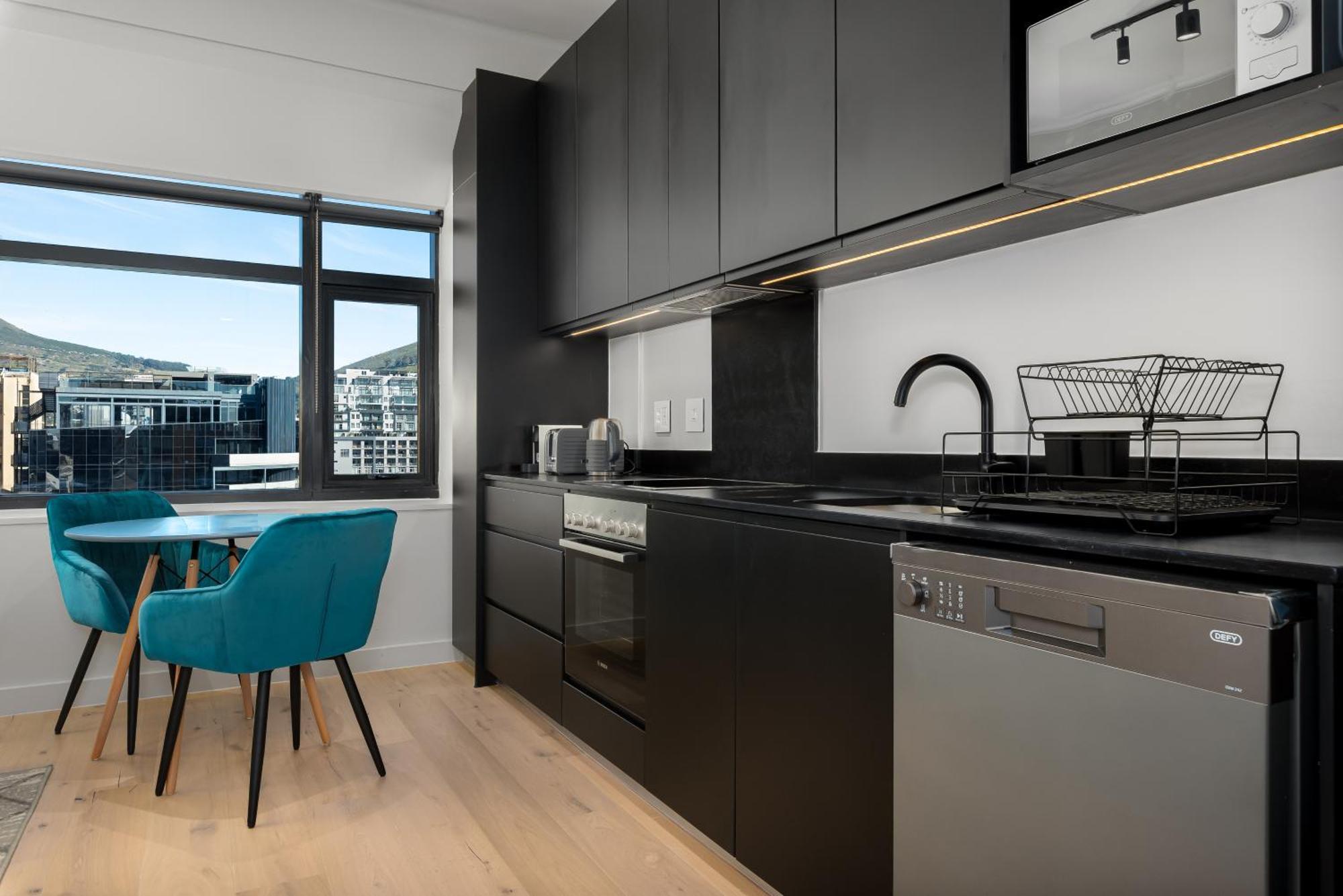 The Tokyo Aparthotel By Totalstay Cape Town Eksteriør bilde
